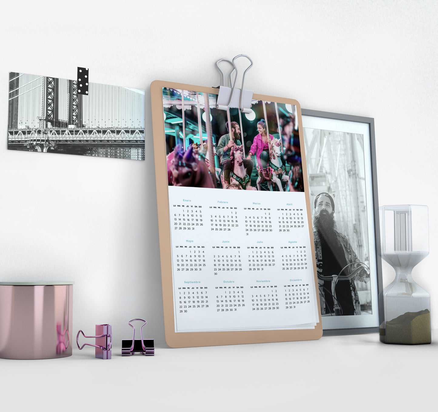 Calendario anual tipo póster